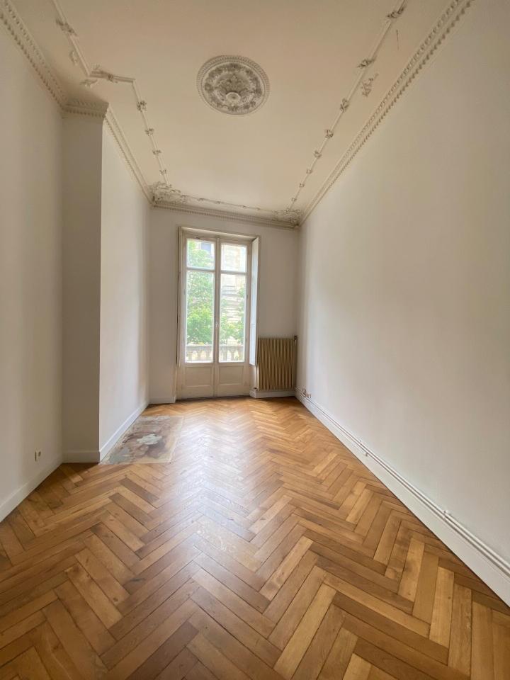 Bureau Bordeaux 181m² Location bureau Bordeaux Gironde OLBUR2532200 1